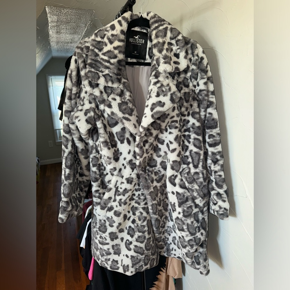 Hollister Single Breasted Women's Faux Fur Animal Print Winter Coat, Sz M